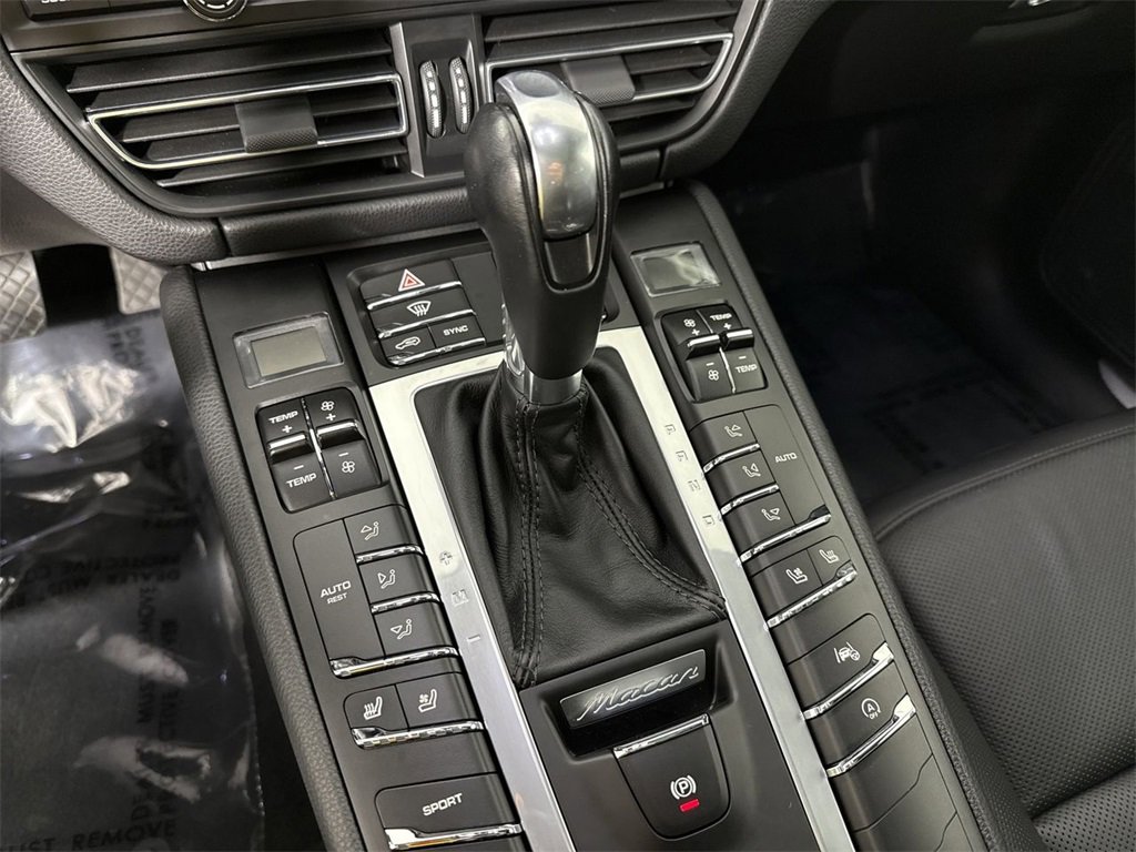Certified 2021 Porsche Macan S image 33