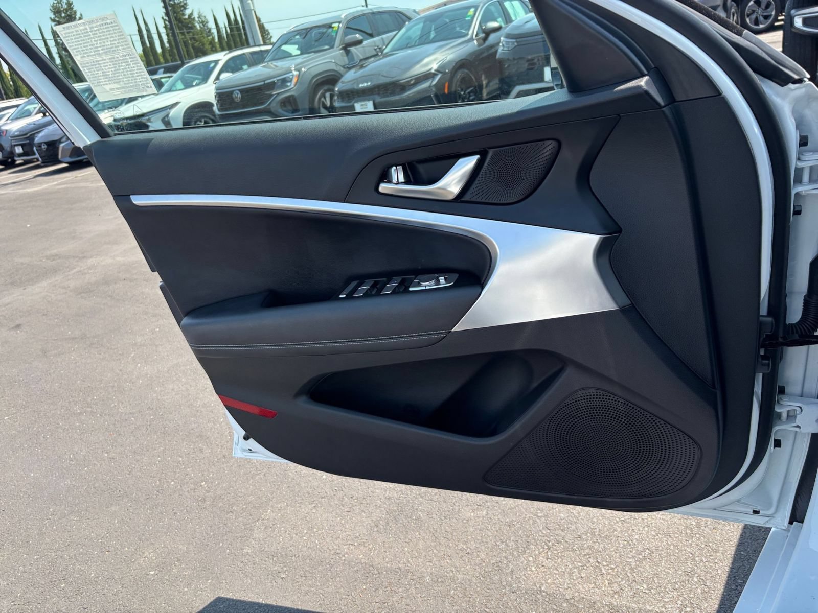 Used 2026 Genesis G70 2.5T RWD image 18
