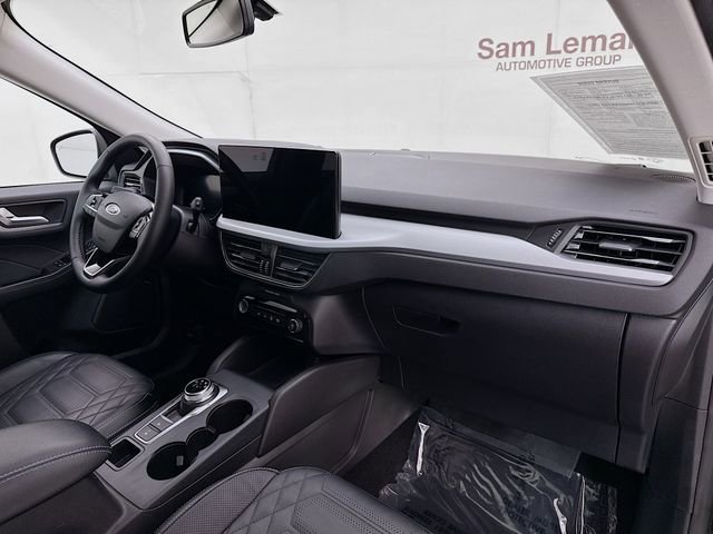Used 2024 Ford Escape Platinum w/ Premium Technology Package image 30