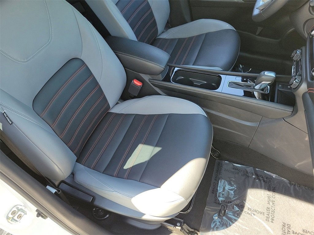 Certified 2023 Nissan Kicks SR w/ SR Premium Package image 20