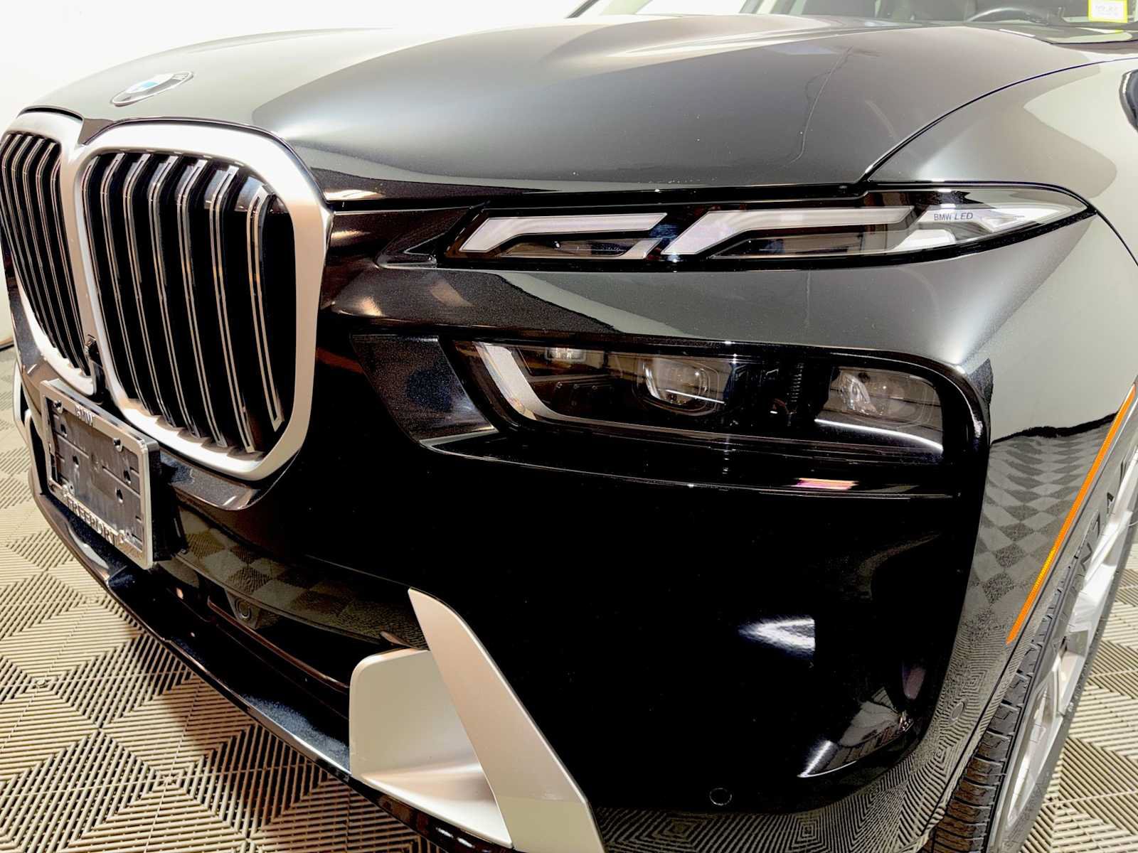 Used 2024 BMW X7 xDrive40i AWD/4WD image 27