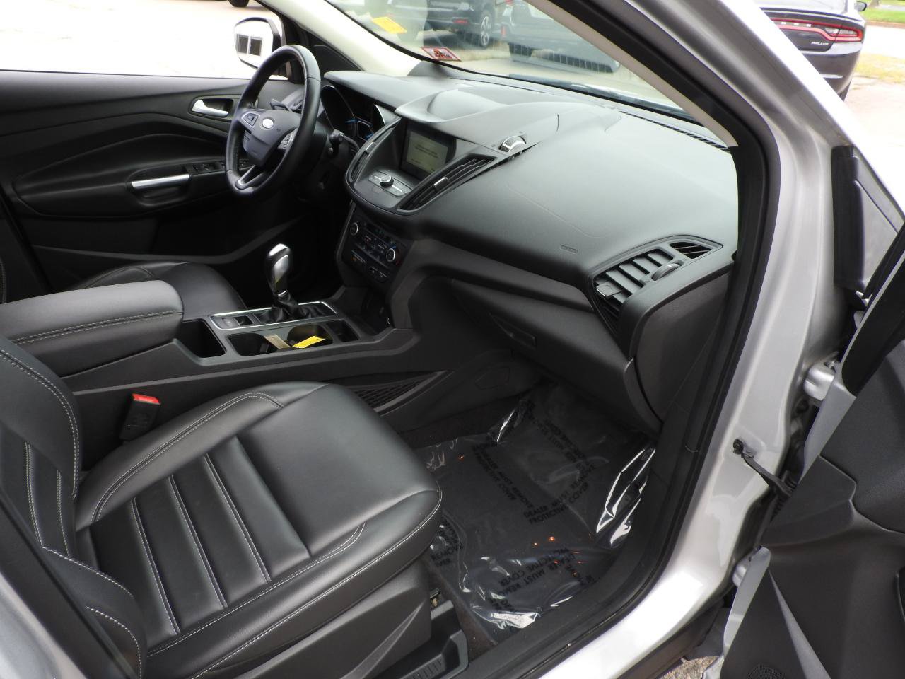 Used 2019 Ford Escape SEL AWD/4WD image 9