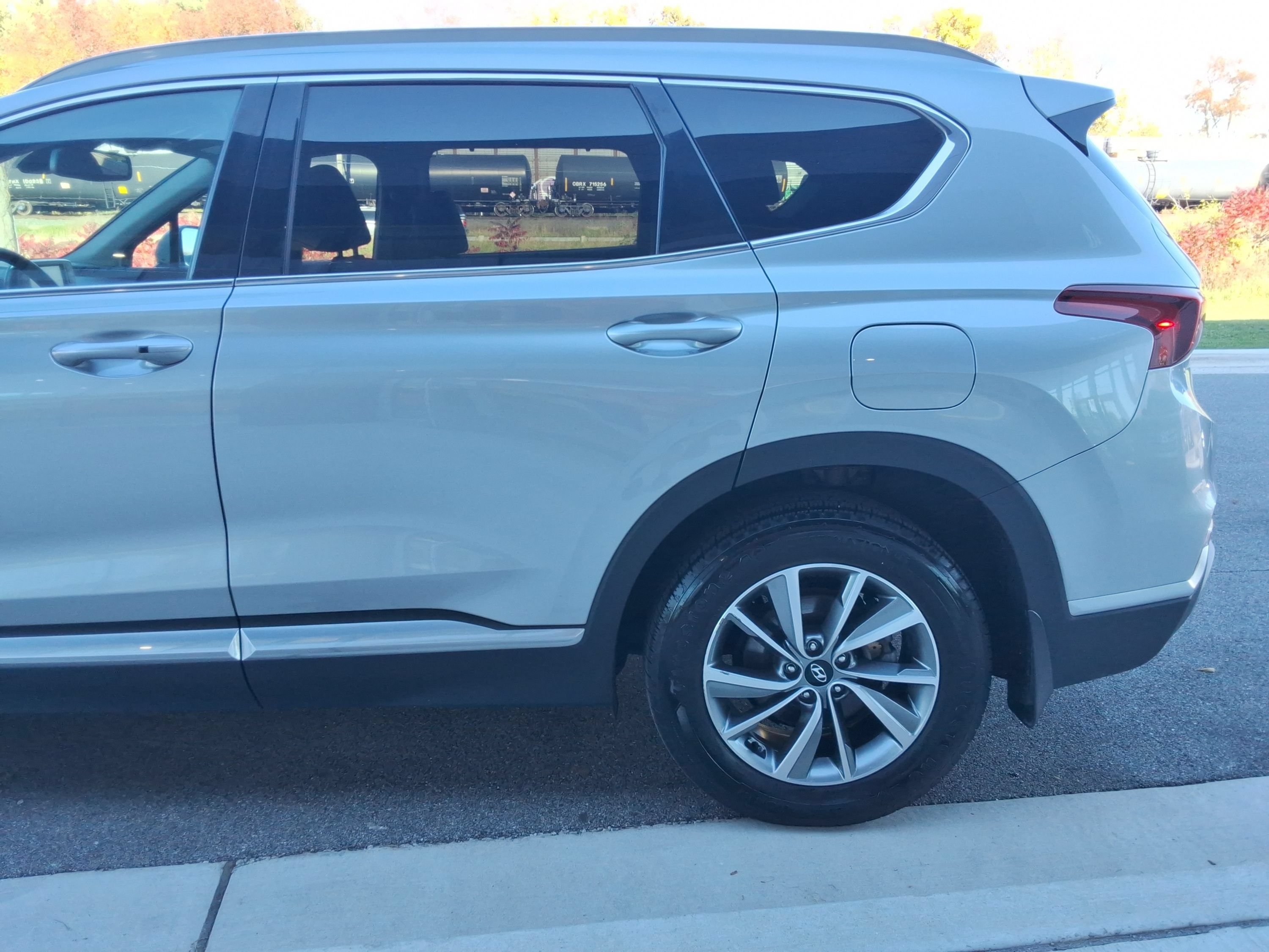 Used 2020 Hyundai Santa Fe SEL w/ Convenience Package AWD/4WD image 10