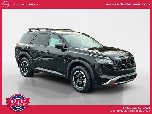 New 2026 Nissan Pathfinder SV image 8