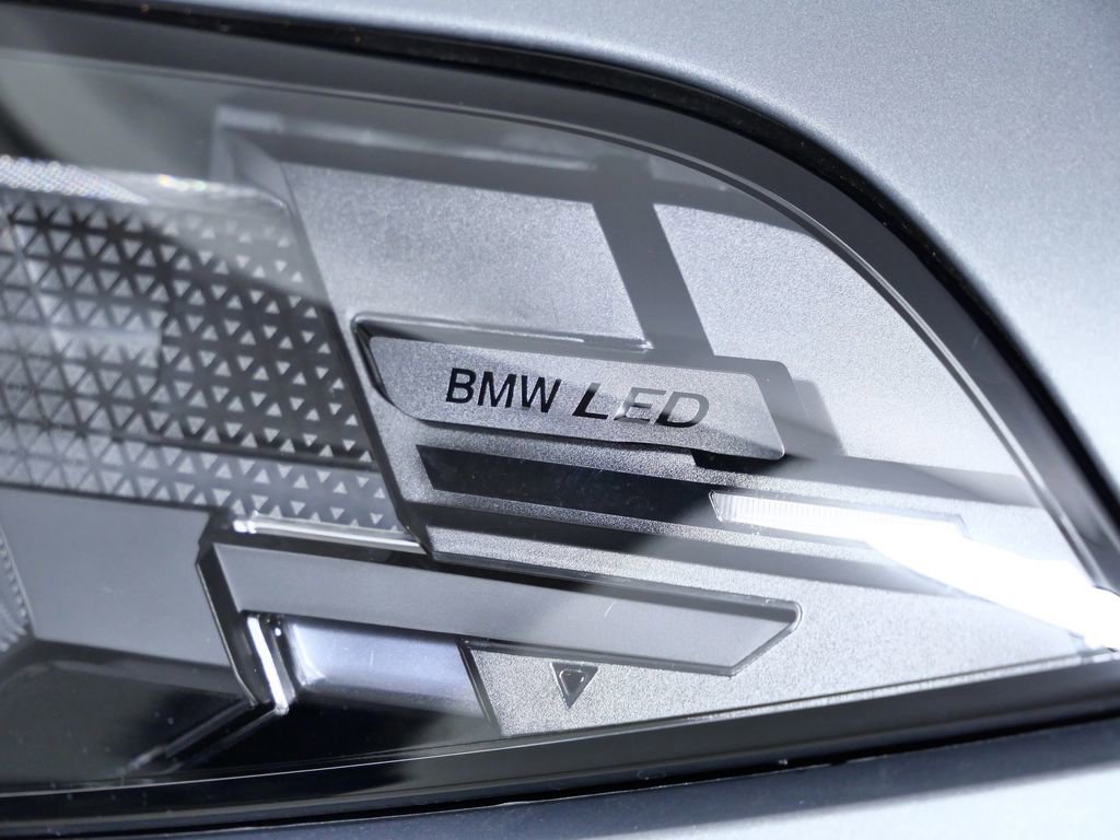 New 2026 BMW X5 M60i image 4