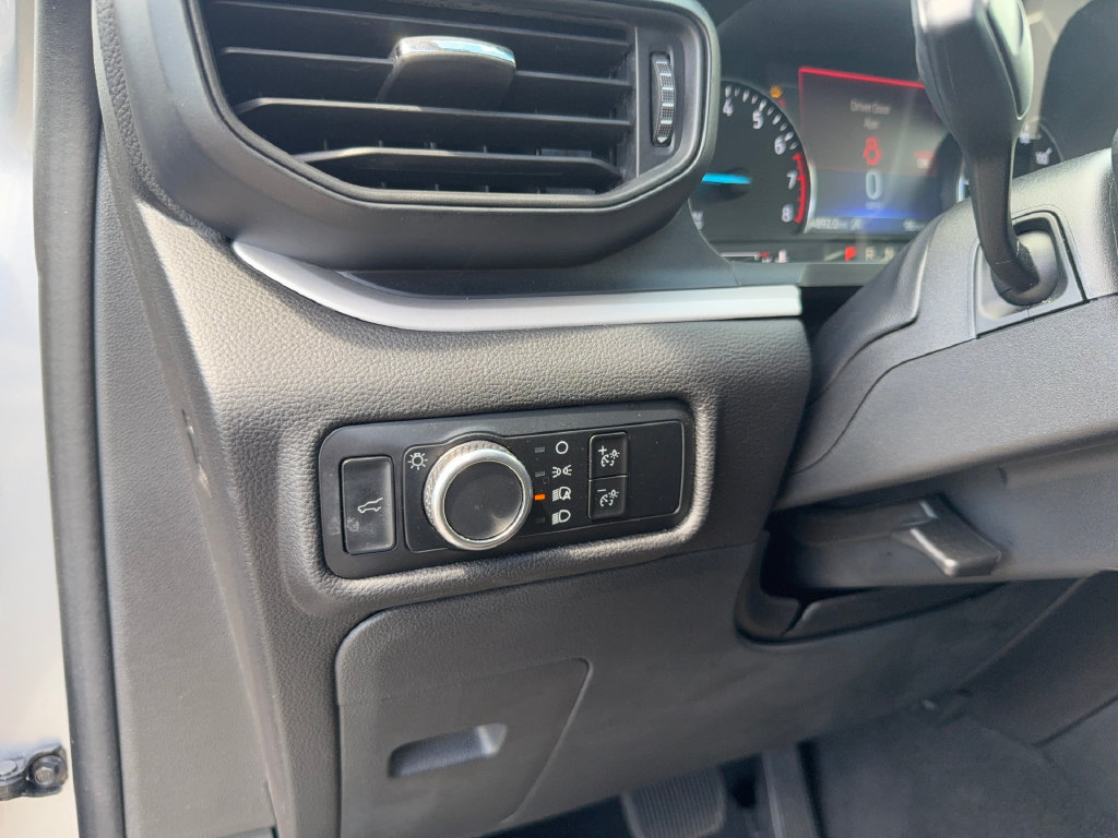 Used 2023 Ford Explorer XLT AWD/4WD image 13