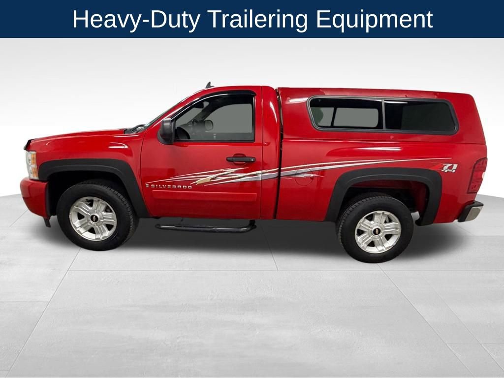Used 2008 Chevrolet Silverado 1500 LT w/ Suspension Package, Off-Road image 4