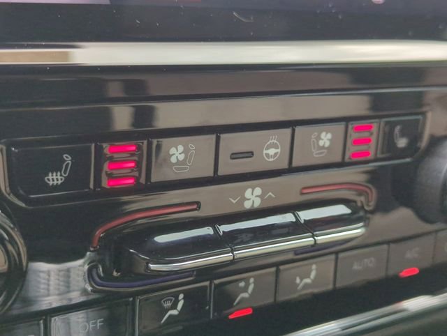 Used 2024 Jeep Grand Cherokee Limited 4xe w/ Luxury Tech Group II image 25