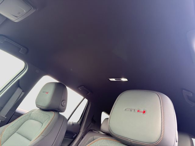 Used 2026 GMC Terrain AT4 w/ Technology Package II image 28