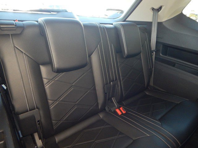 Used 2024 Volkswagen Atlas SE image 19