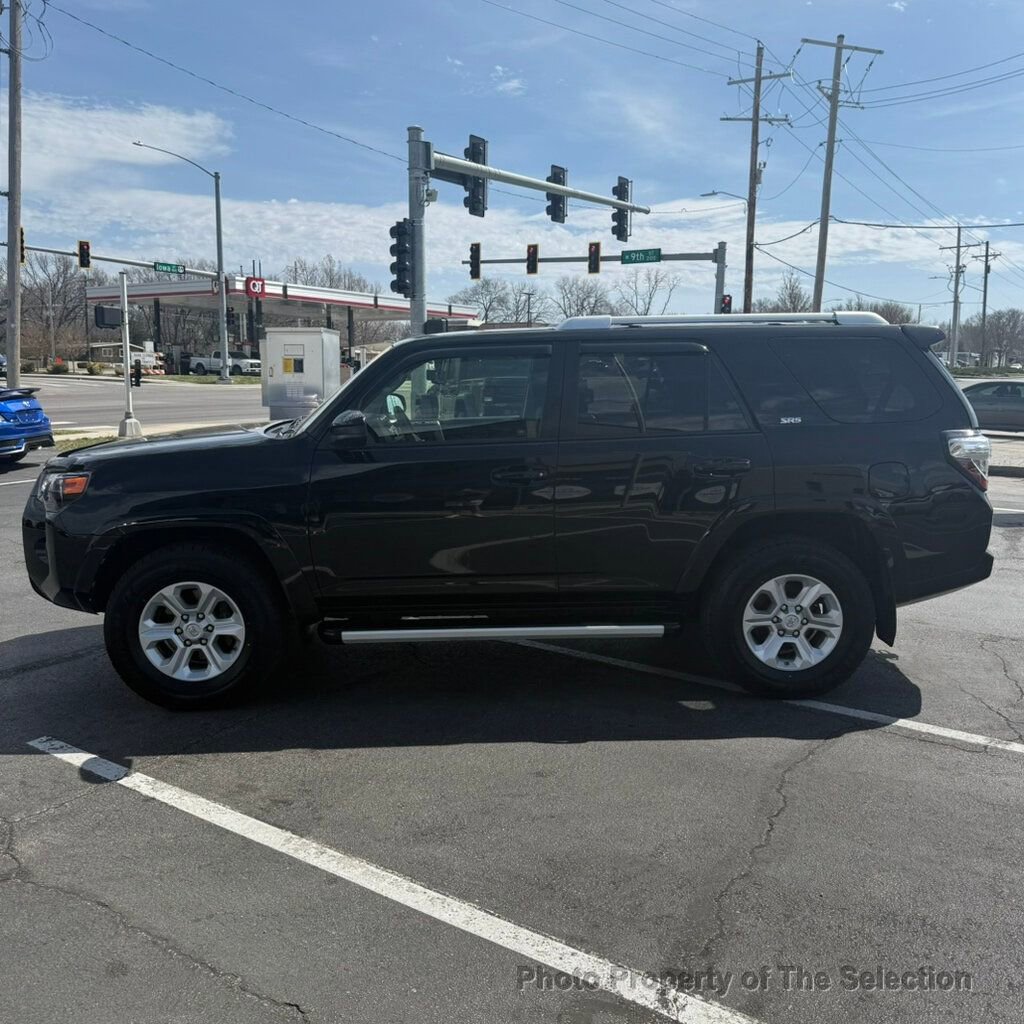 Used 2016 Toyota 4Runner SR5 image 9