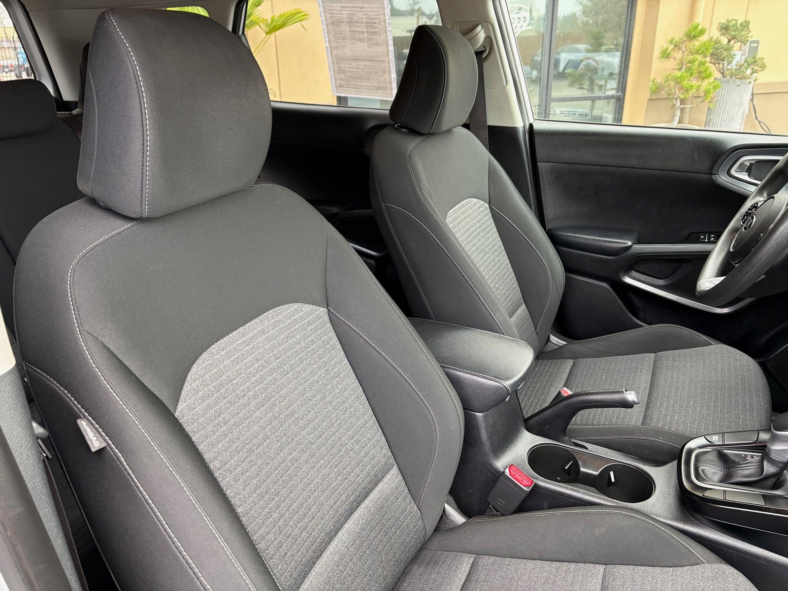 Used 2021 Kia Soul S image 27