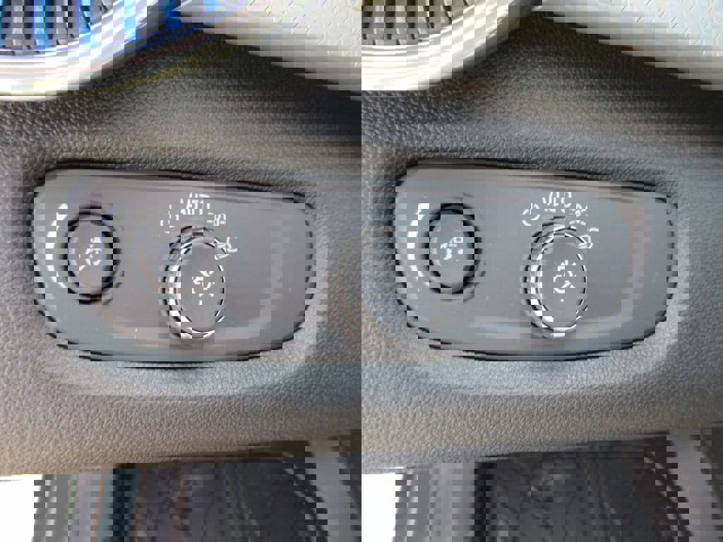 New 2026 Chevrolet Trax LT FWD image 22