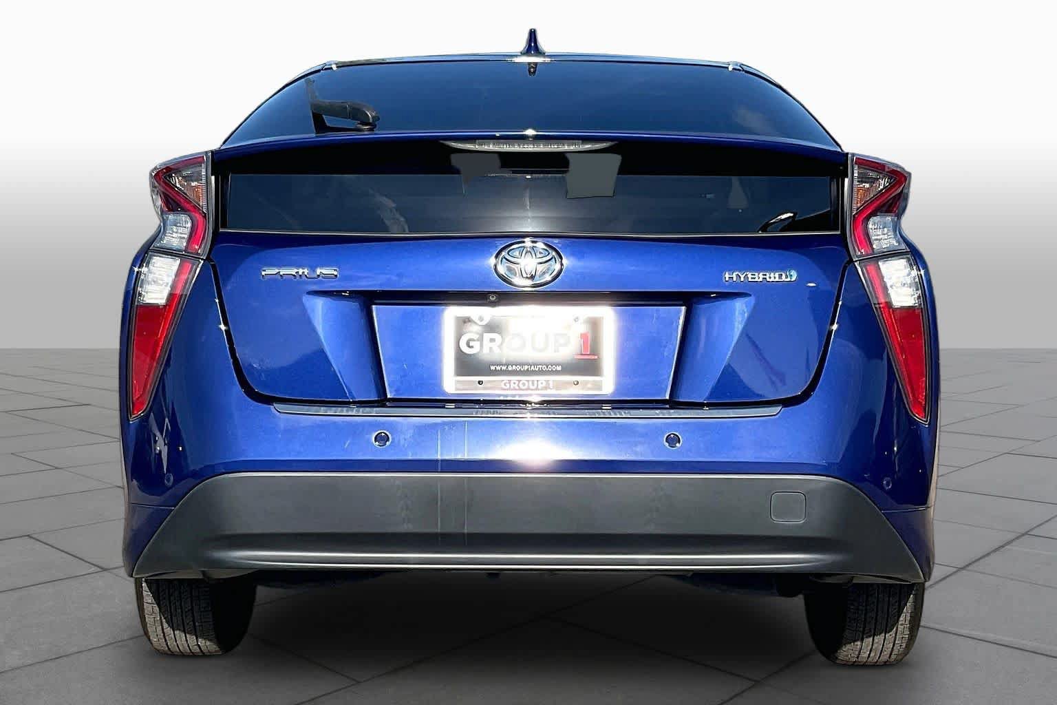 Used 2018 Toyota Prius Three FWD image 5