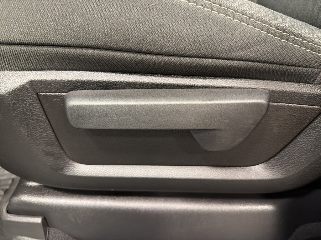 Used 2024 RAM 2500 Tradesman w/ Chrome Appearance Group image 16