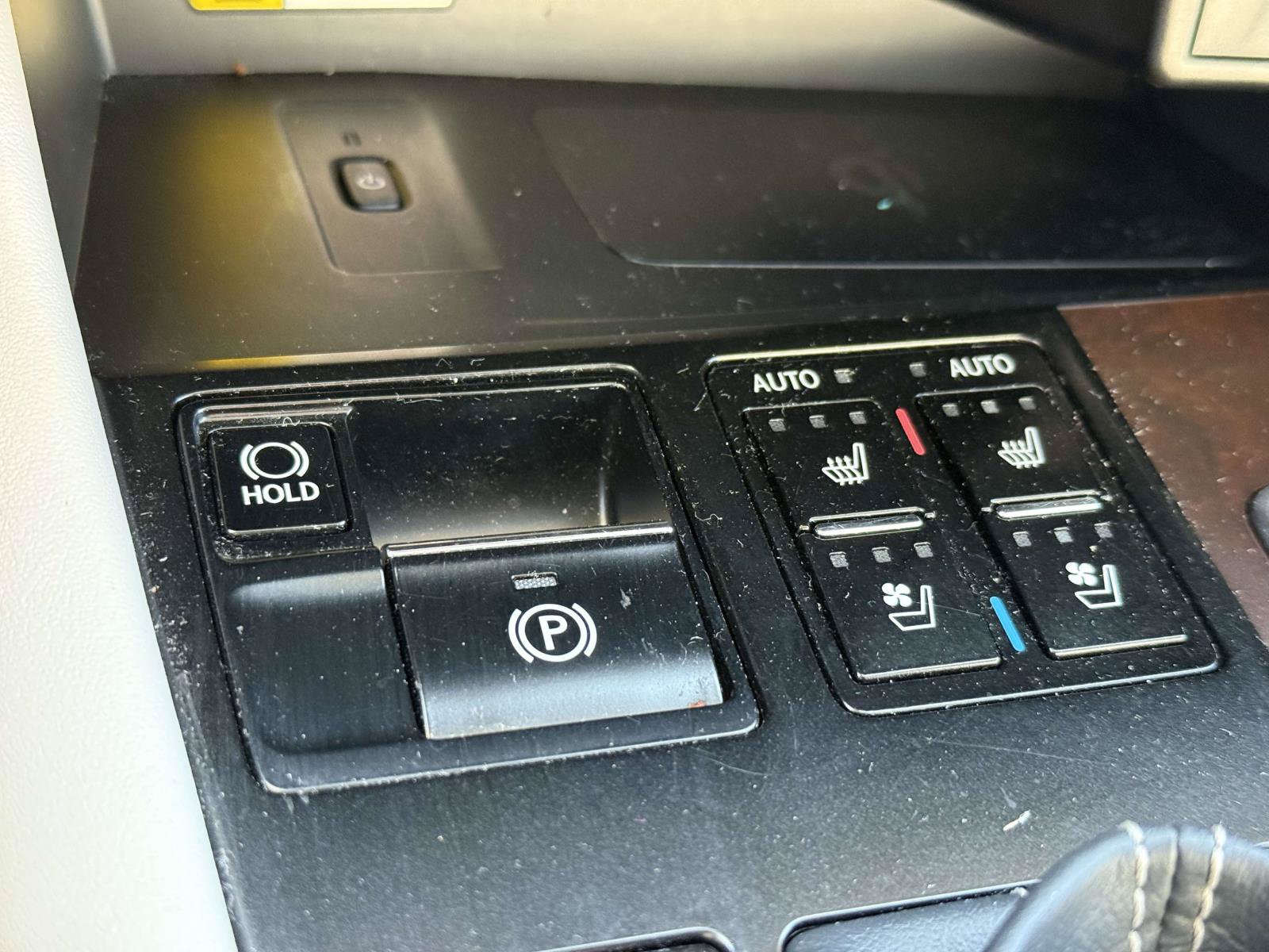 Used 2022 Lexus RX 450h AWD w/ Premium Package image 27
