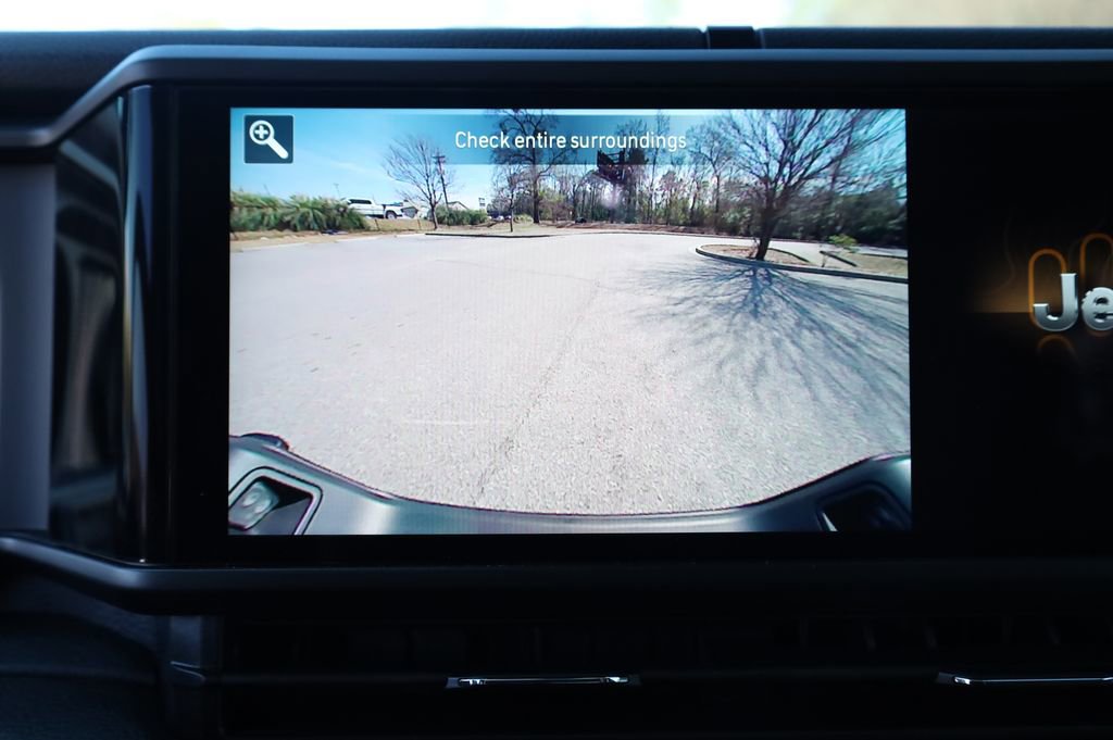 Used 2025 Jeep Gladiator Willys image 33