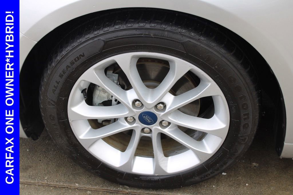 Used 2019 Ford Fusion SE FWD image 11