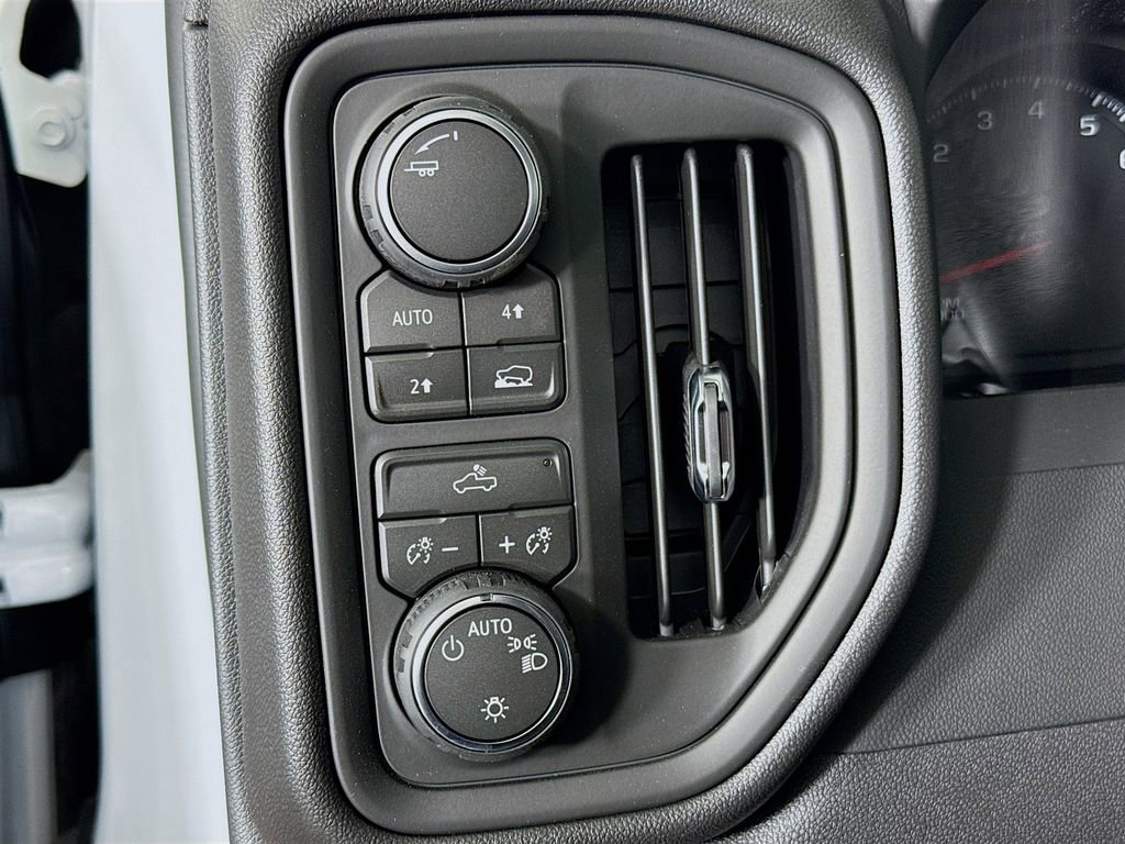New 2026 Chevrolet Silverado 1500 Custom w/ Turbomax Blackout Package image 10