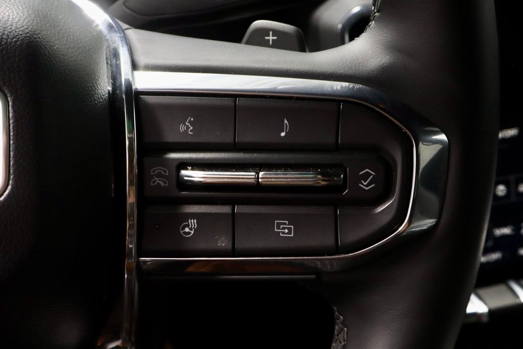 Used 2025 GMC Acadia Elevation AWD/4WD image 30