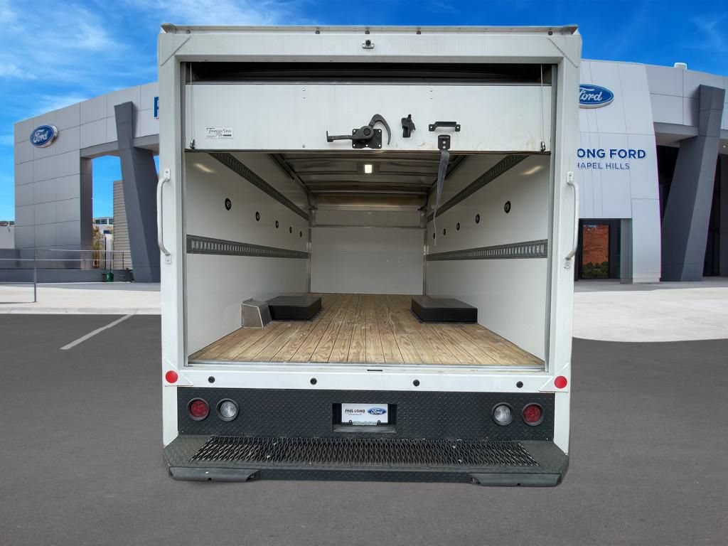 New 2024 Ford E-450 and Econoline 450 Super Duty w/ Driver's Safety Package RWD image 29