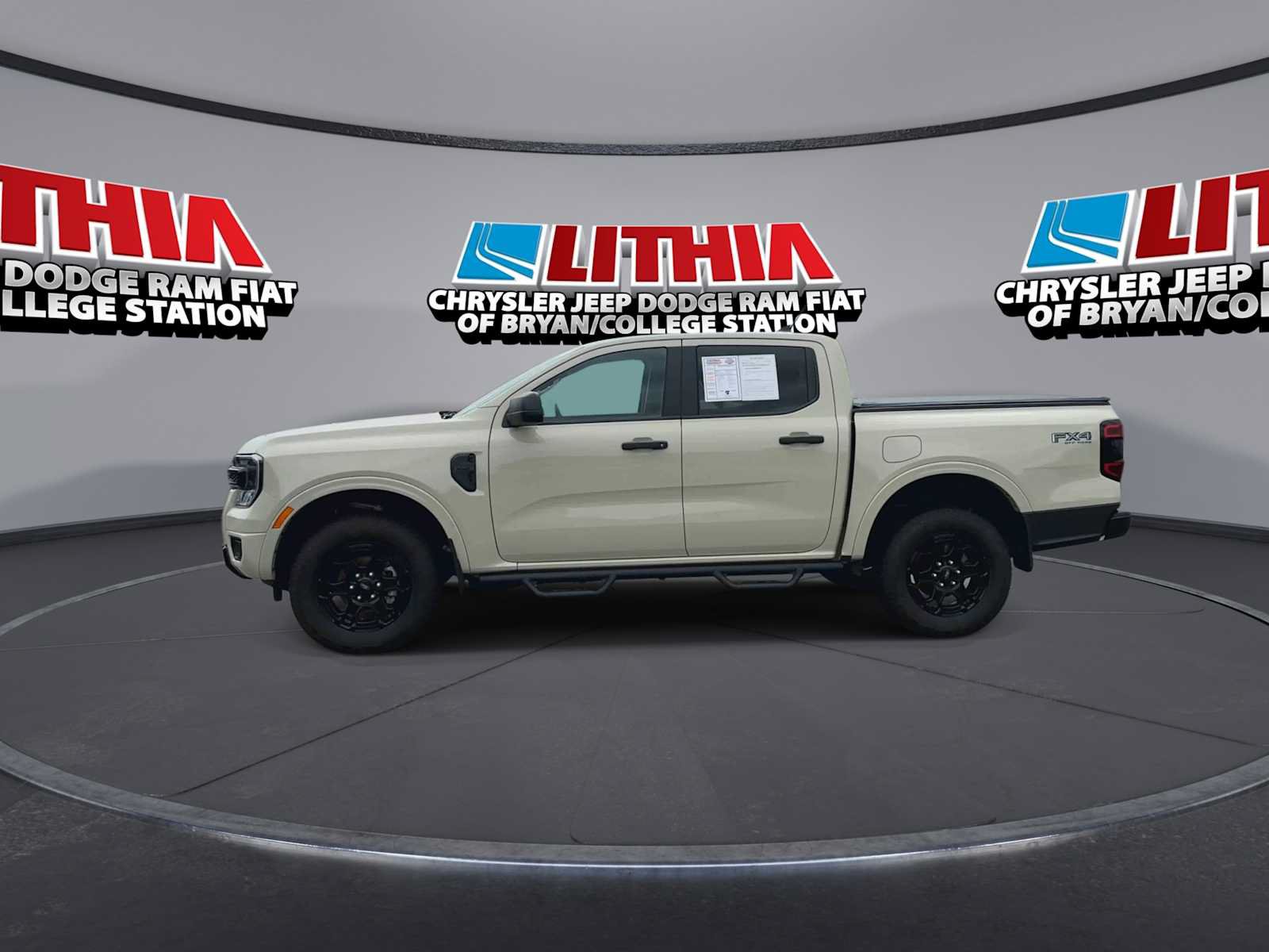Used 2025 Ford Ranger XLT w/ FX4 Off-Road Package AWD/4WD image 5