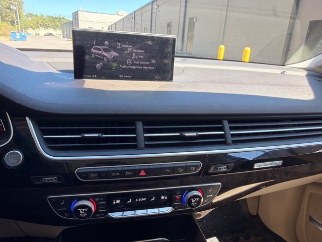 Used 2017 Audi Q7 3.0T Prestige AWD/4WD image 11