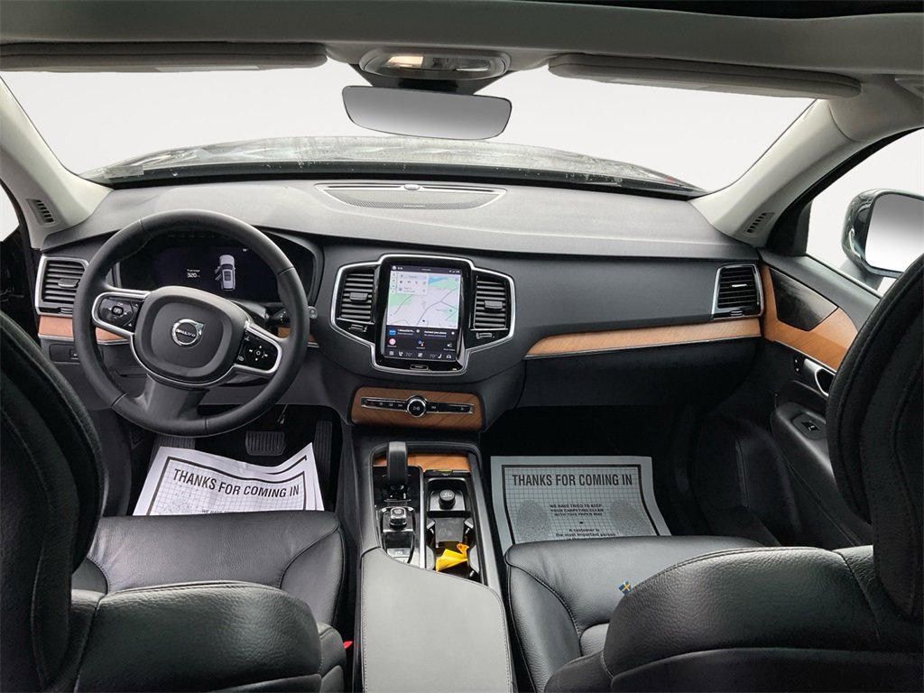 Used 2023 Volvo XC90 B6 Plus w/ Protection Package image 10