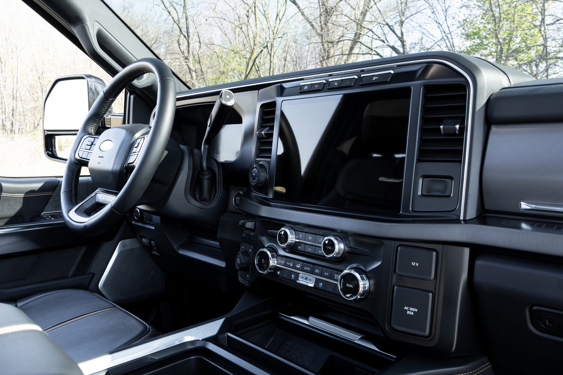 Used 2024 Ford F450 Platinum AWD/4WD image 25