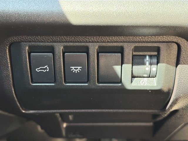 Certified 2023 Subaru Ascent Limited w/ Technology Package image 22