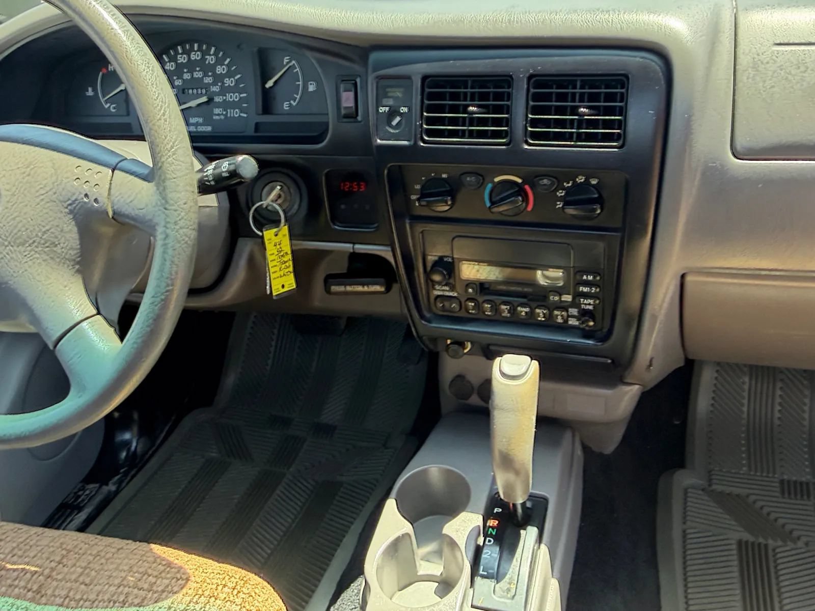 Used 2002 Toyota Tacoma 2WD Regular Cab image 13