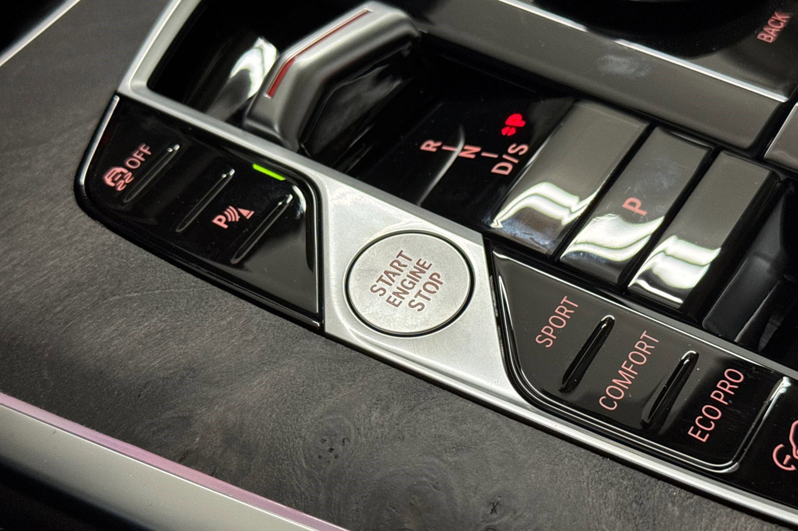 New 2026 BMW X7 xDrive40i w/ Premium Package image 30