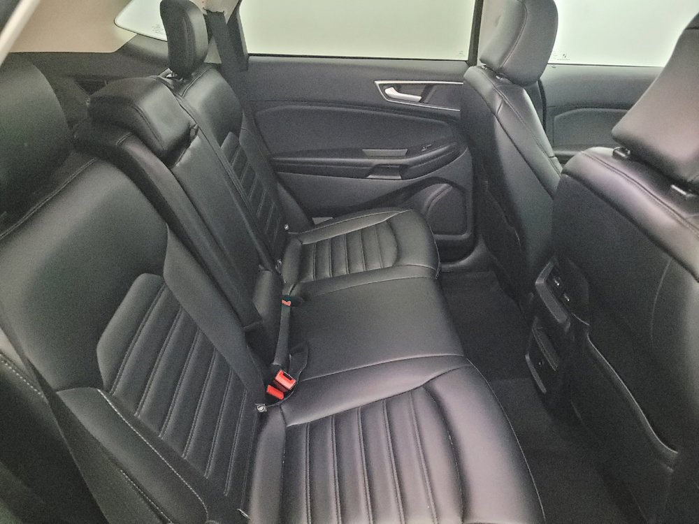 Used 2023 Ford Edge SEL image 19