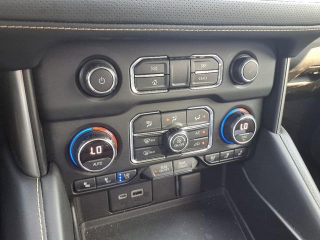 Used 2021 Chevrolet Tahoe Premier w/ Premium Package image 22