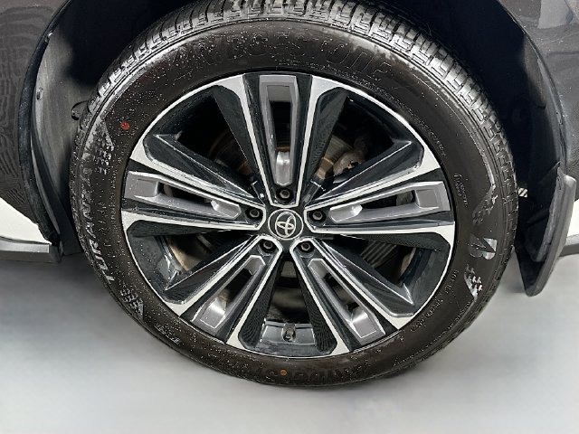 Used 2023 Toyota bZ4X AWD w/ Weather Package image 30