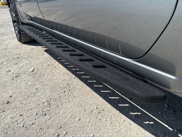 Used 2023 GMC Sierra 1500 AT4 w/ AT4 Premium Package image 12