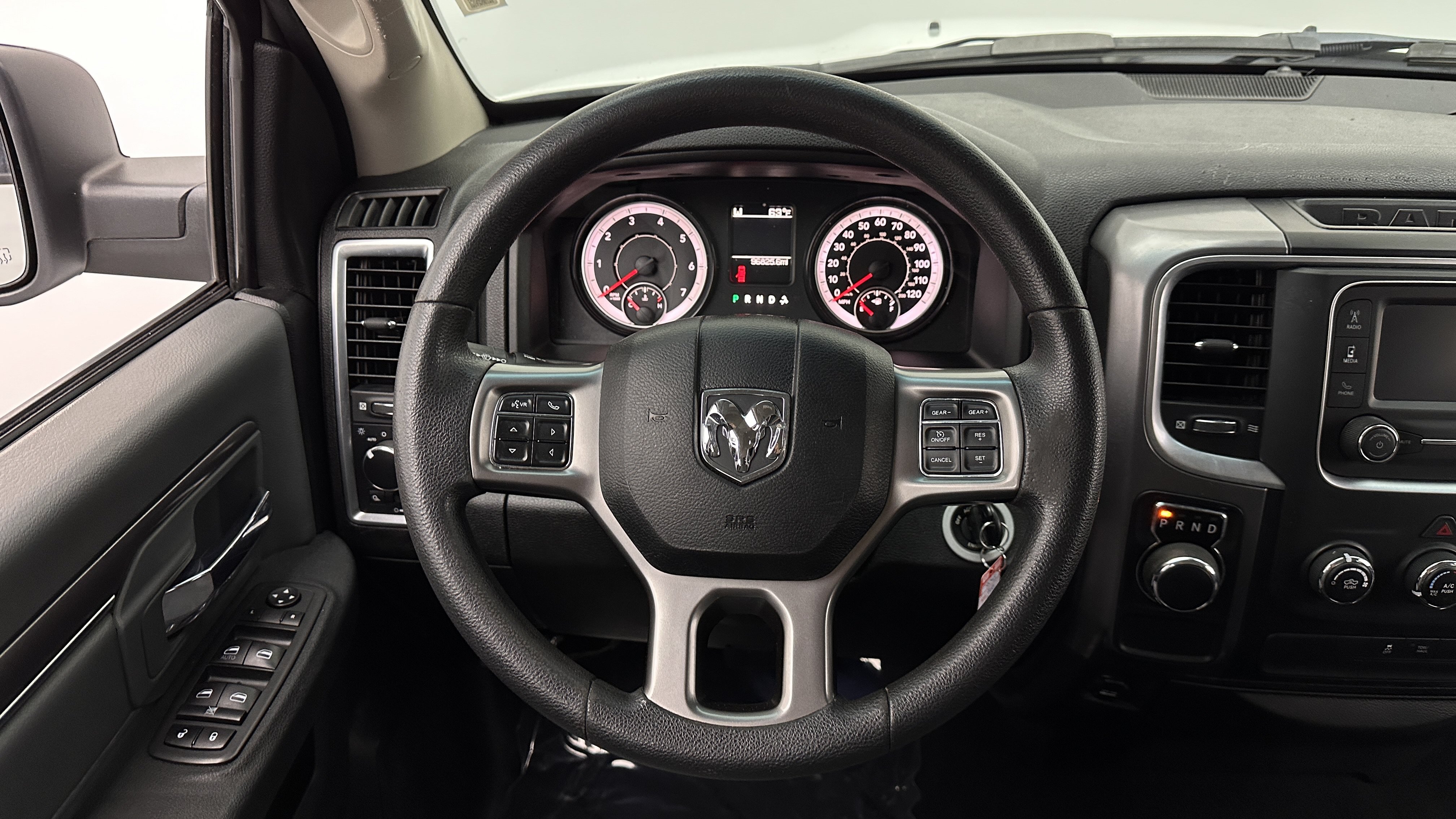 Used 2021 RAM 1500 Classic SLT RWD image 24