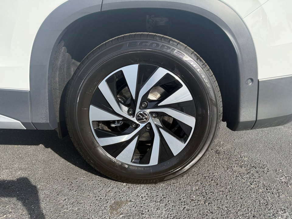New 2026 Volkswagen Tiguan S FWD image 22