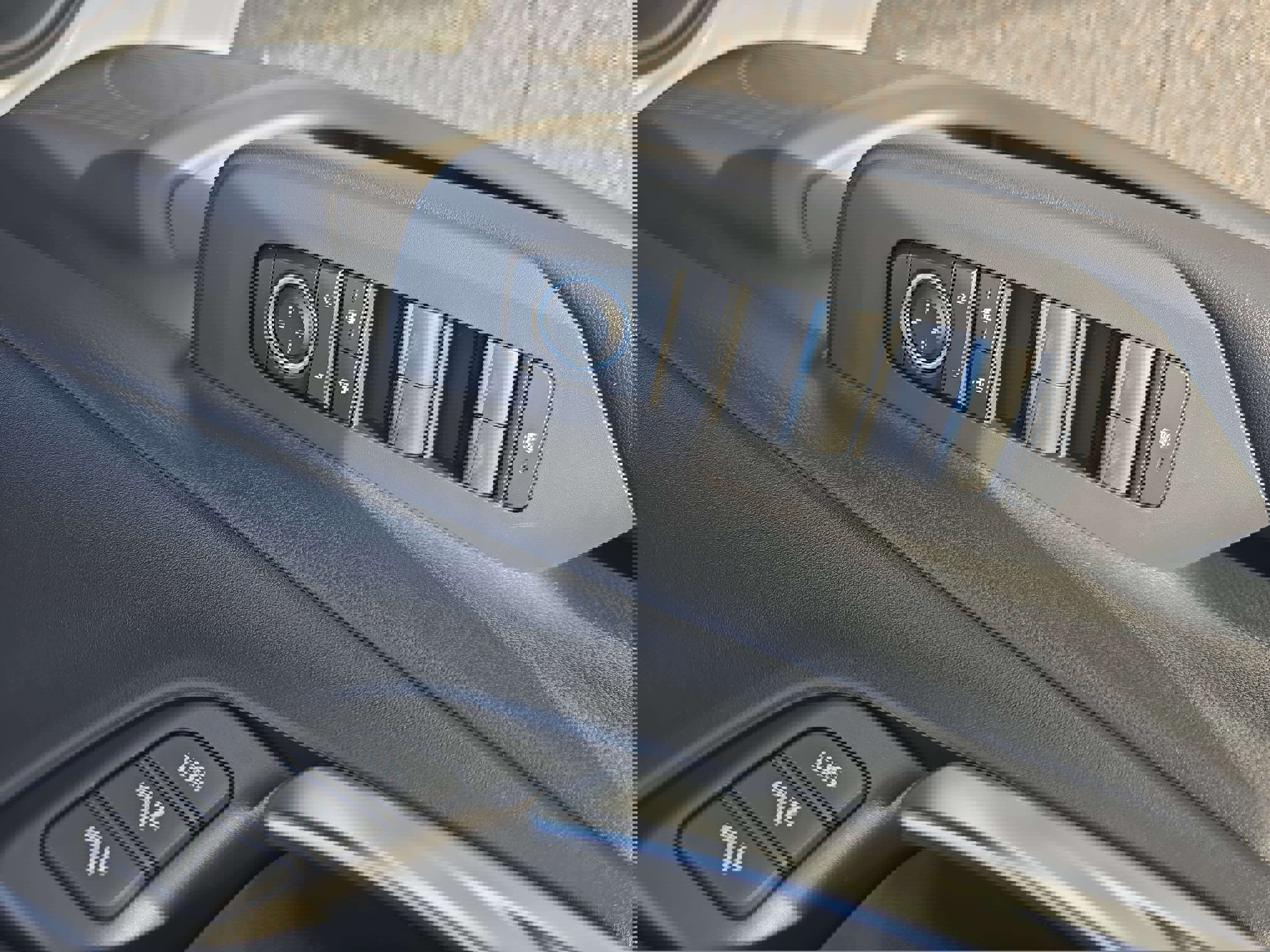 Used 2024 Toyota Prius Prime Premium image 30