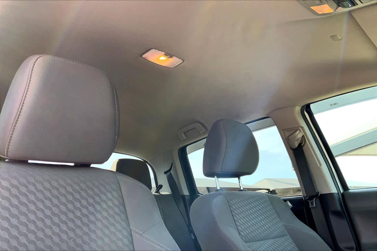 Used 2021 Toyota Tacoma SR5 RWD image 14