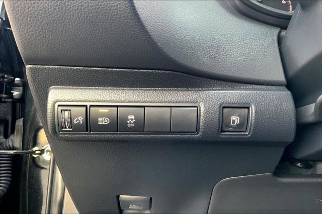 Certified 2024 Toyota Corolla SE image 33