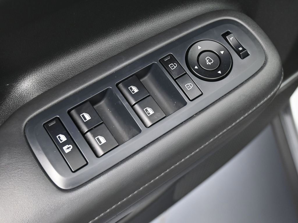 Used 2024 Hyundai Santa Fe Limited image 19