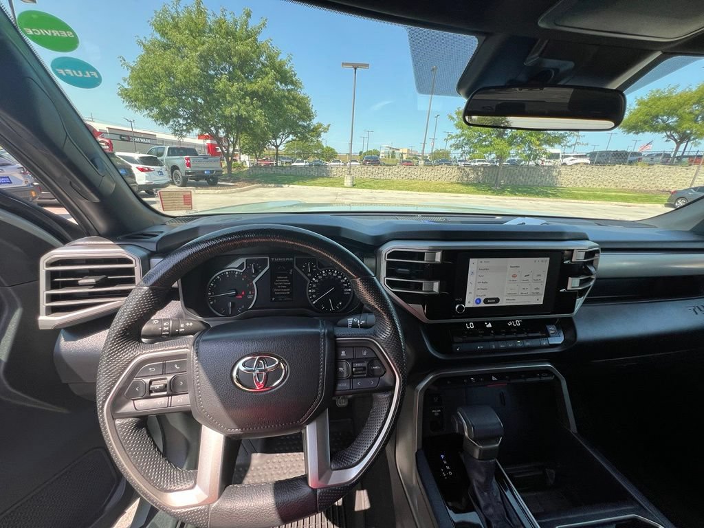 Used 2025 Toyota Tundra SR5 w/ SR5 Premium Package AWD/4WD image 39