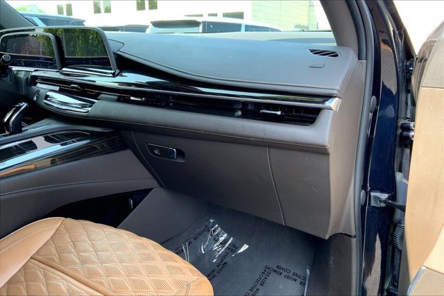 Used 2022 Cadillac Escalade ESV Premium Luxury w/ Performance Package AWD/4WD image 16