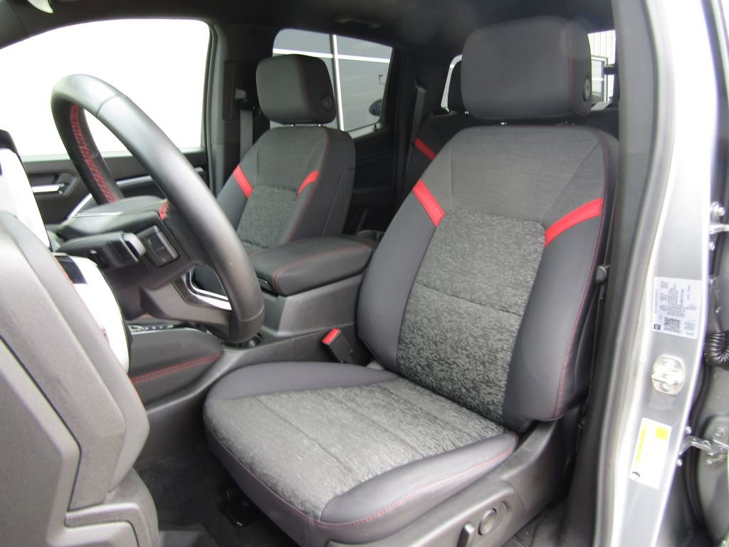 Used 2024 Chevrolet Colorado Z71 w/ Z71 Convenience Package 2 image 22