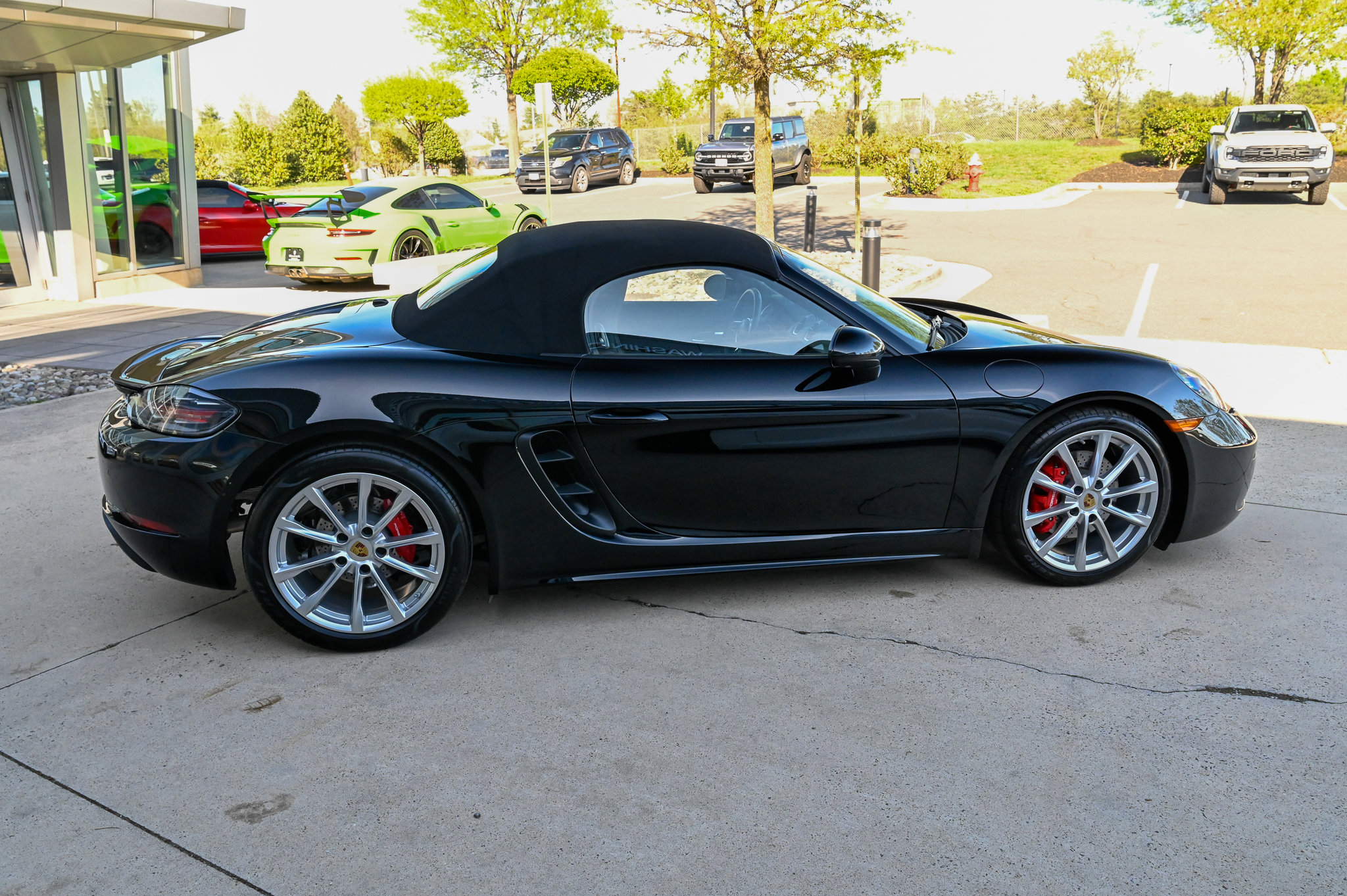 Used 2021 Porsche 718 Boxster S RWD image 4