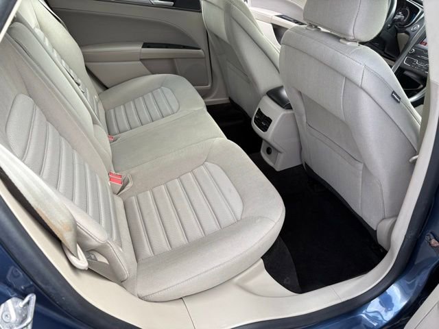 Used 2019 Ford Fusion SE image 35