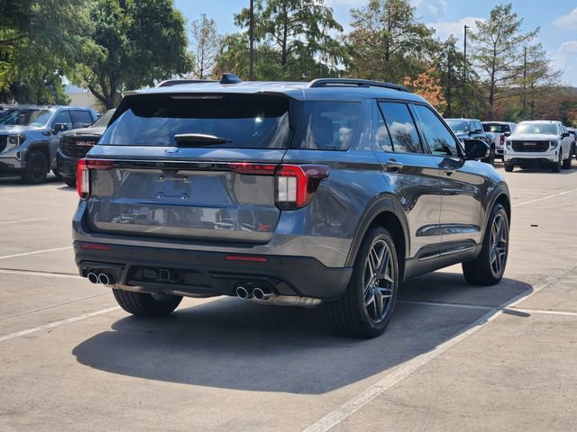 Used 2025 Ford Explorer ST AWD/4WD image 5