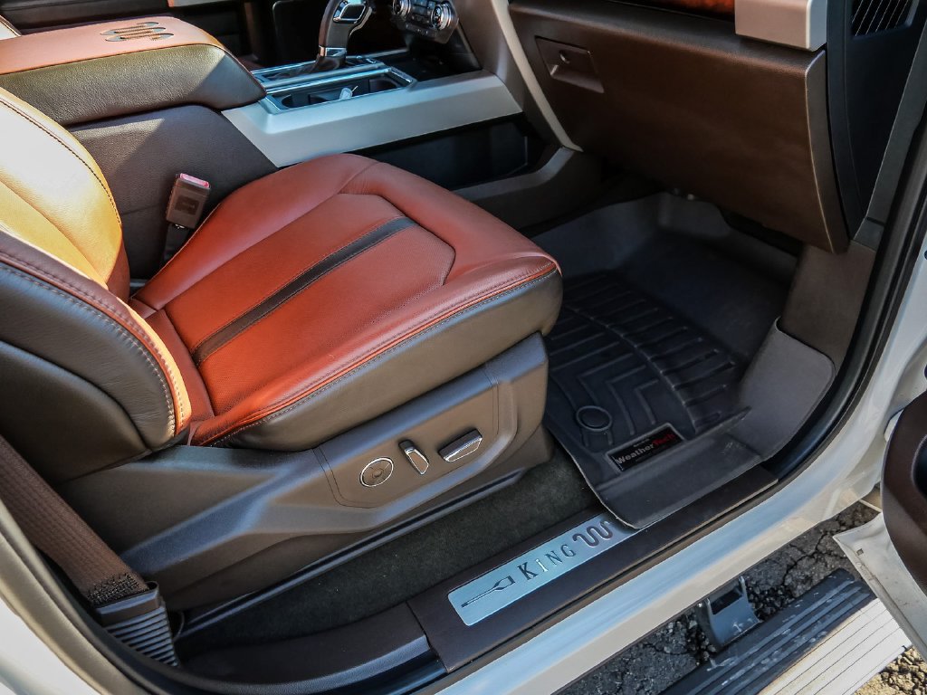 Used 2019 Ford F150 King Ranch w/ Equipment Group 601A Luxury AWD/4WD image 18