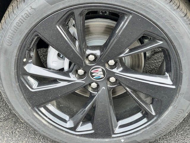 Certified 2025 Buick Envision Sport Touring image 12